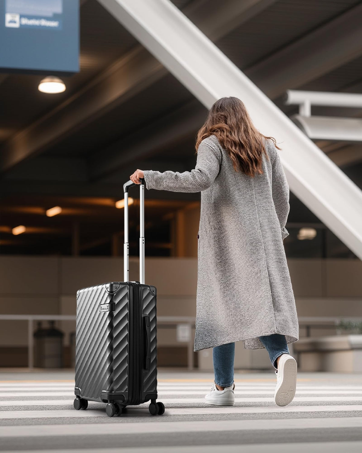 20 Inch Carry On Luggage 22x14x9 Charcoal Metallic L527862